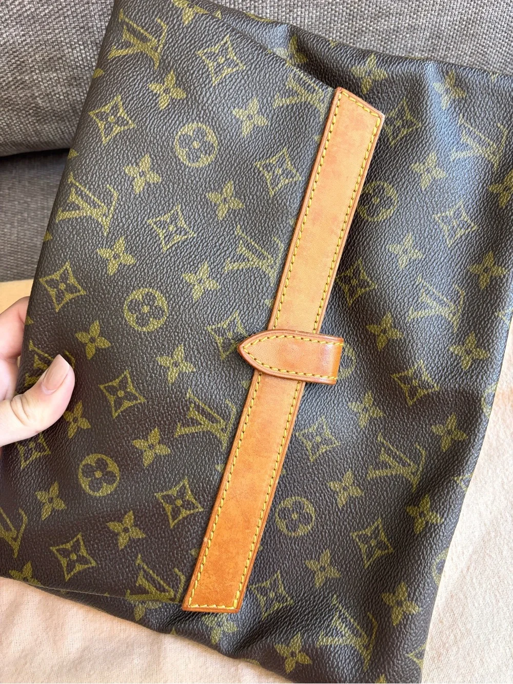 Authentic Louis Vuitton 1960s Pilante clutch monogram vintage